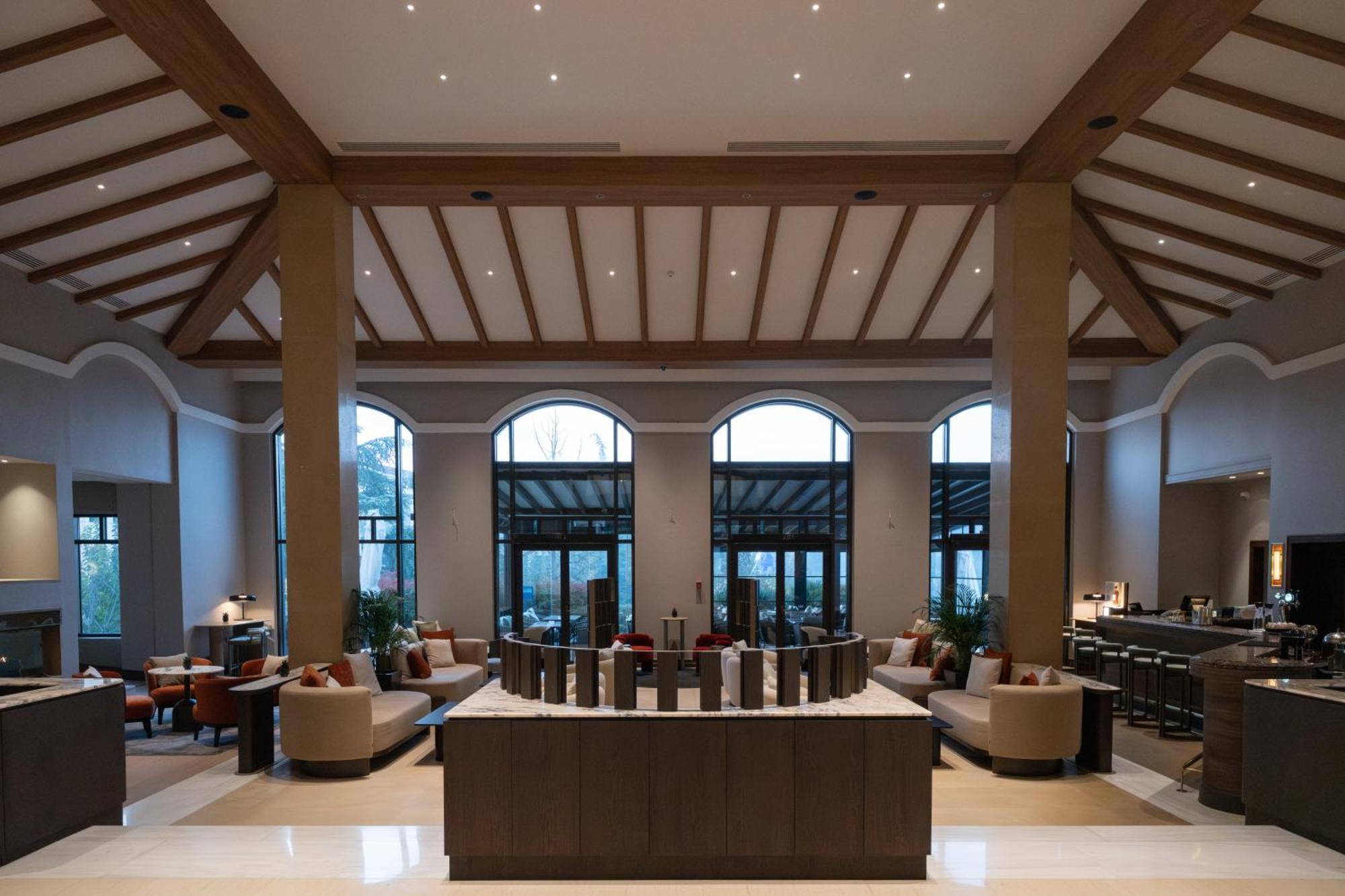 Hyatt Regency Thessaloniki Otel Dış mekan fotoğraf The lobby of the hotel
